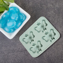 Silicone Cartoon Shape 4 Grid Ice Cube Tray  for Fridge 1 Pc