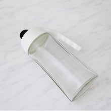Kitchen Glass Oil Bottle Dispenser Automatic Opening Bottles  630 ML