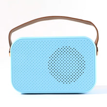 Vintage Style Wireless Portable Speaker with Retro Radio (1 Pc)