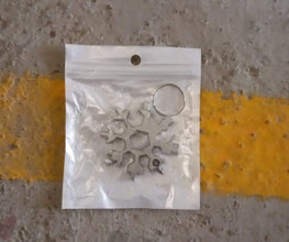 Durable 18-in-1 Snowflake Multi-Tool  Bottle Opener & Screwdriver Wrench Kit