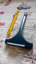 2-in-1 Mesh Cleaning Brush & Wiper with Extended Handle  Window Cleaner (1 Pc)