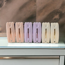 Cloth Drying Rope with Clips Convenient and Durable Hanging Solution (7 Pc Set)