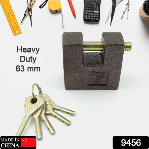 Iron lock, Brass Core and Thickened Spray Black Iron Door Lock With 5 pc Keys (63 mm )