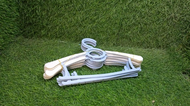 Large Adjustable Plastic Dress Hangers  Space-Saving & Lightweight (5 Pc)